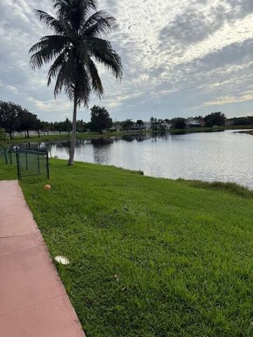 20525 SW 2nd Street, Pembroke Pines, FL 33029