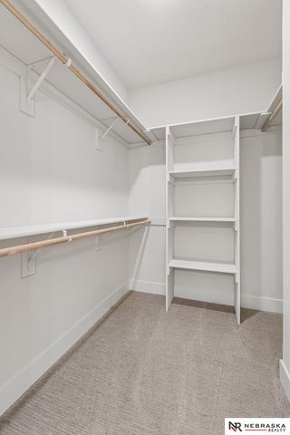 8815 Legacy Street, Papillion, NE 68046