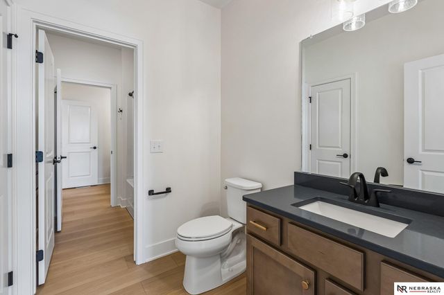 8815 Legacy Street, Papillion, NE 68046