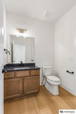 8815 Legacy Street, Papillion, NE 68046