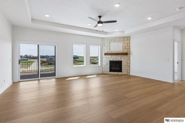 8815 Legacy Street, Papillion, NE 68046