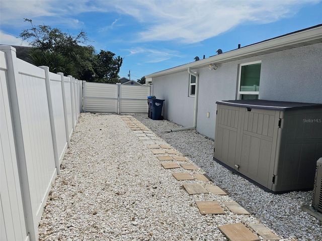 5314 3RD AVENUE W, Bradenton, FL 34209