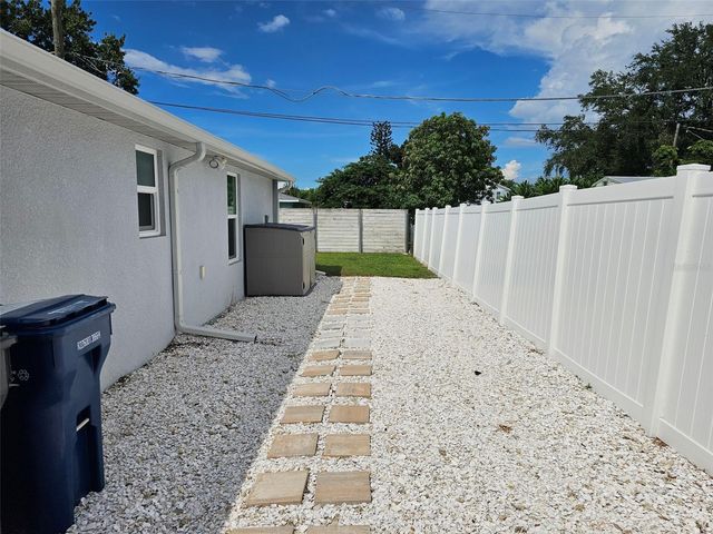 5314 3RD AVENUE W, Bradenton, FL 34209