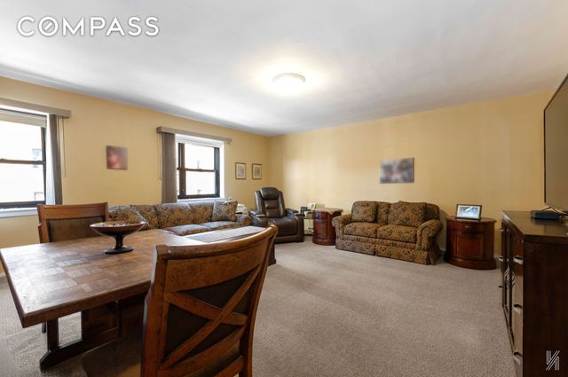 3410 94th St Apt 3D, New York City, NY 11372