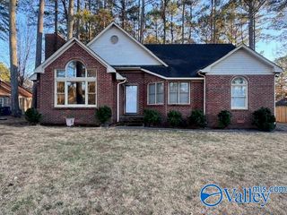 1863 Shellbrook Drive NW, Huntsville, AL 35806