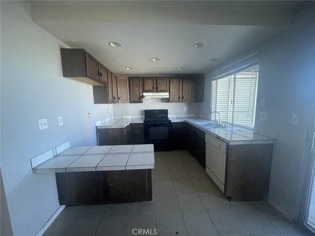 2303 El Rancho Circle, Hemet, CA 92545