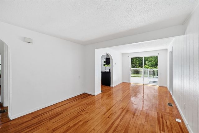 56 Lincoln Ave, South Hadley, MA 01075