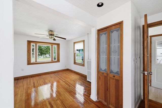 56 Lincoln Ave, South Hadley, MA 01075