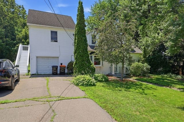 56 Lincoln Ave, South Hadley, MA 01075