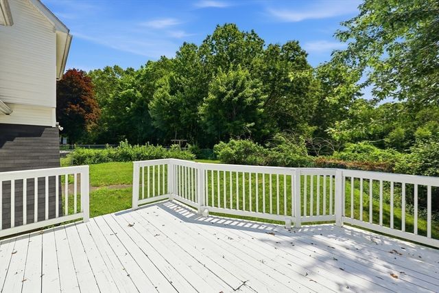56 Lincoln Ave, South Hadley, MA 01075