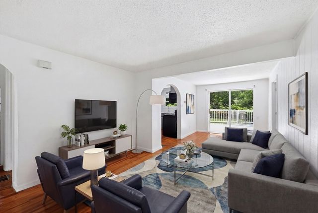 56 Lincoln Ave, South Hadley, MA 01075
