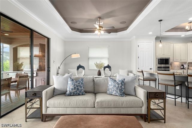 12692 Kinross LN, Naples, FL 34120