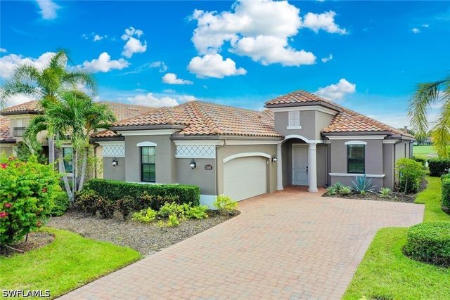 12692 Kinross LN, Naples, FL 34120
