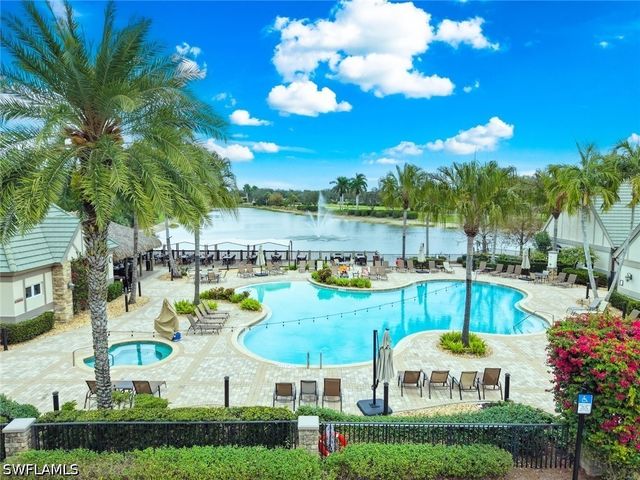 12692 Kinross LN, Naples, FL 34120