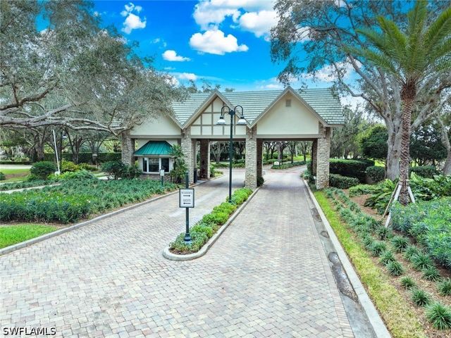 12692 Kinross LN, Naples, FL 34120