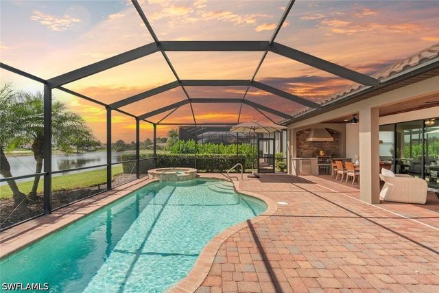 12692 Kinross LN, Naples, FL 34120