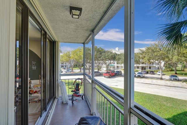 6193 Balboa Circle 201, Boca Raton, FL 33433