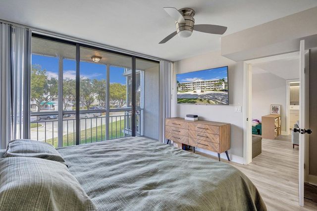 6193 Balboa Circle 201, Boca Raton, FL 33433