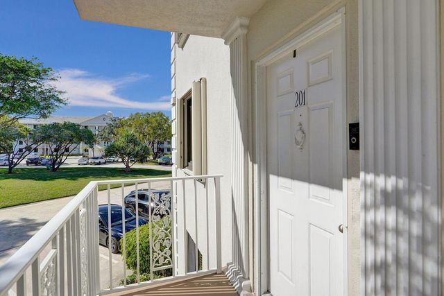 6193 Balboa Circle 201, Boca Raton, FL 33433