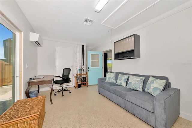 2306 41ST STREET E, Bradenton, FL 34208
