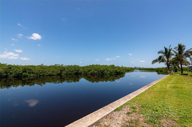 2306 41ST STREET E, Bradenton, FL 34208
