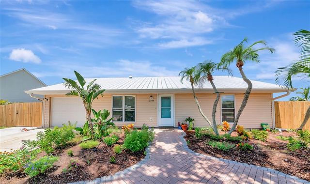 2306 41ST STREET E, Bradenton, FL 34208