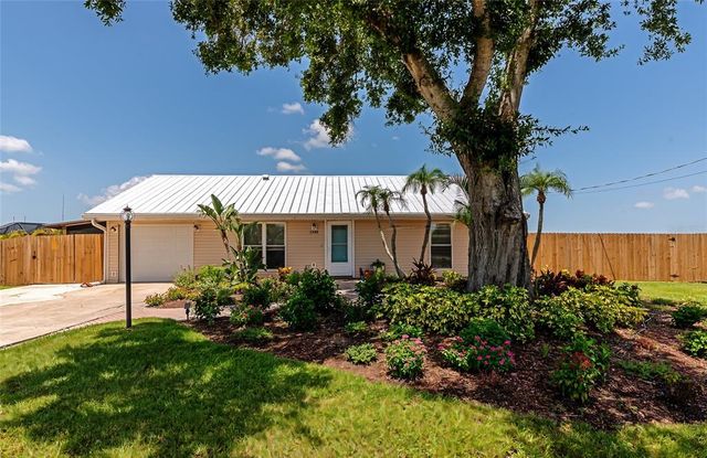 2306 41ST STREET E, Bradenton, FL 34208