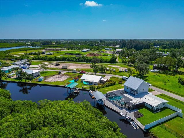 2306 41ST STREET E, Bradenton, FL 34208