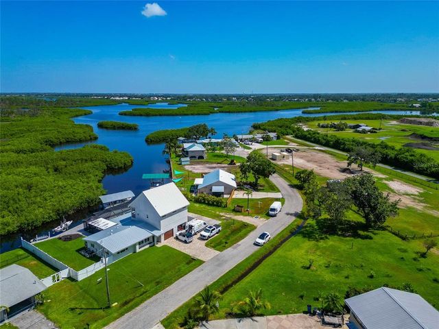 2306 41ST STREET E, Bradenton, FL 34208