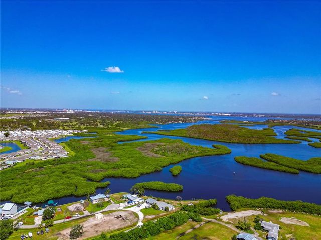 2306 41ST STREET E, Bradenton, FL 34208