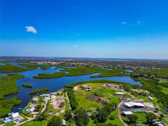 2306 41ST STREET E, Bradenton, FL 34208