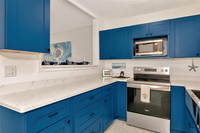 2306 41ST STREET E, Bradenton, FL 34208