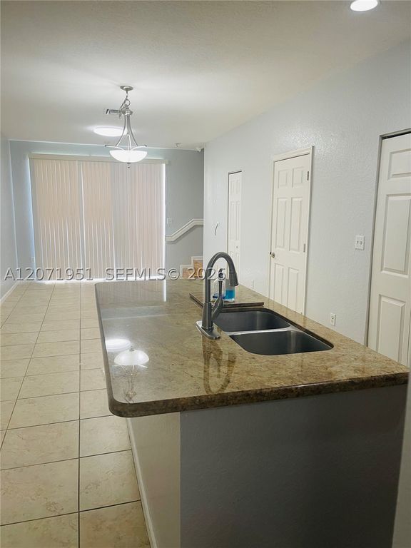 6364 Landings Way, Tamarac, FL 33321