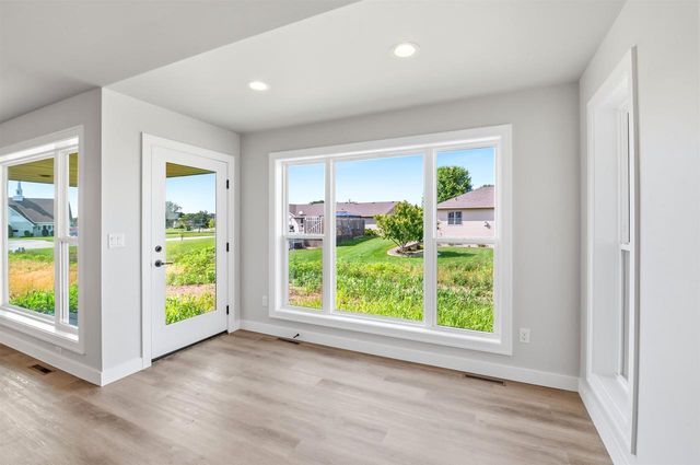2749 STELOR DRIVE, Green Bay, WI 54311