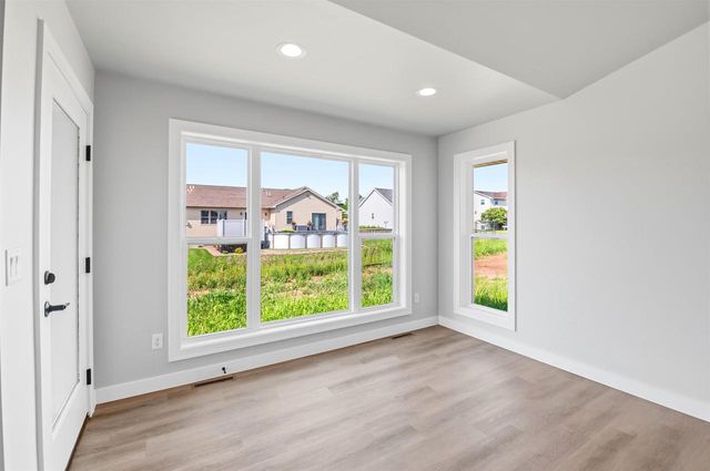 2749 STELOR DRIVE, Green Bay, WI 54311