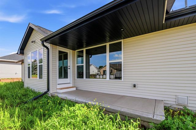 2749 STELOR DRIVE, Green Bay, WI 54311