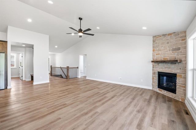 2749 STELOR DRIVE, Green Bay, WI 54311