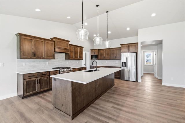 2749 STELOR DRIVE, Green Bay, WI 54311
