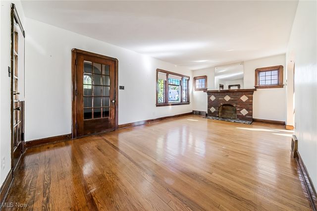 6711 Forest Avenue, Parma, OH 44129