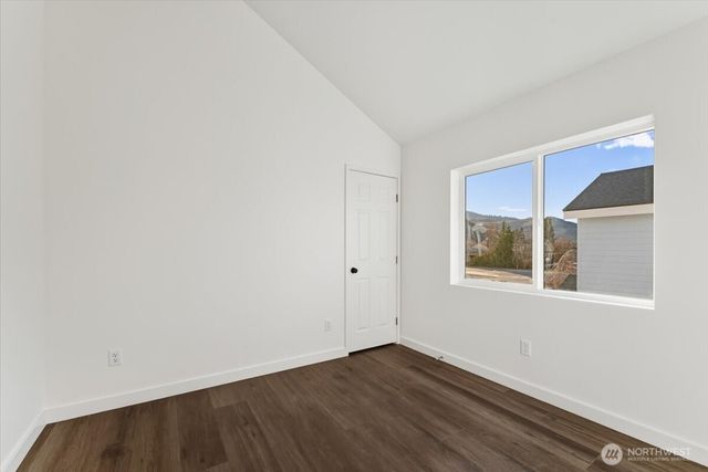 415 E Okanogan Avenue, Chelan, WA 98816