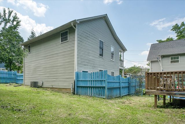 3485 Officers Chapel Rd, Cookeville, TN 38506