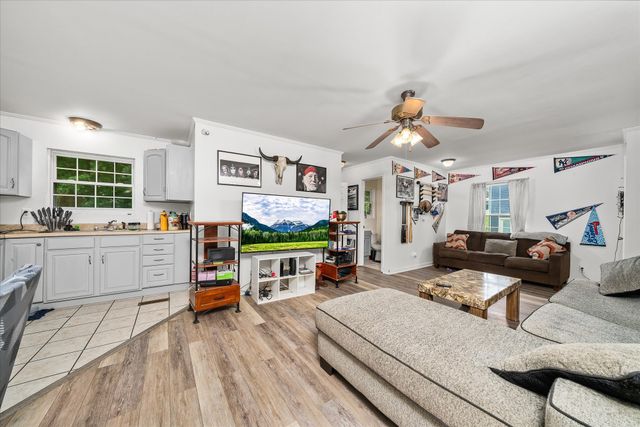 3485 Officers Chapel Rd, Cookeville, TN 38506