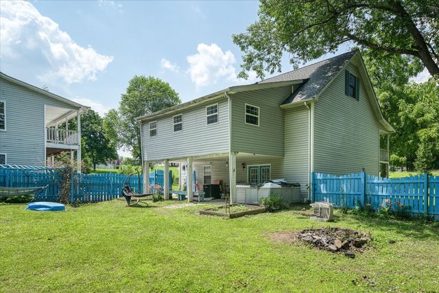 3485 Officers Chapel Rd, Cookeville, TN 38506