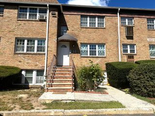 27 College Drive, Edison, NJ 08817