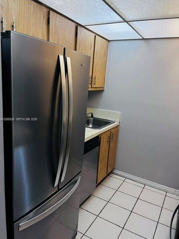 5831 Washington Street 41, Hollywood, FL 33023