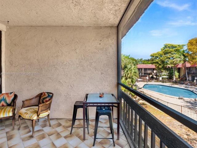 770 NE 199th St 204F, Miami, FL 33179