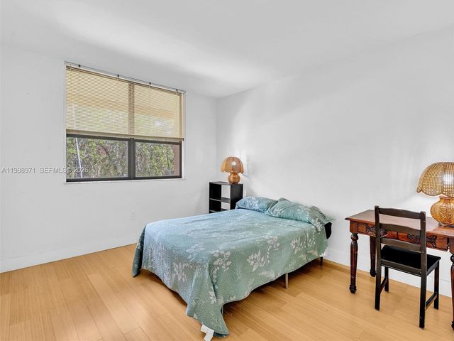 770 NE 199th St 204F, Miami, FL 33179