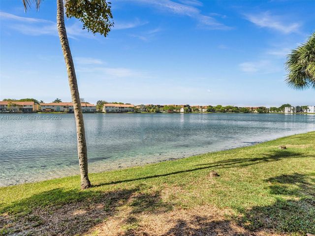 770 NE 199th St 204F, Miami, FL 33179