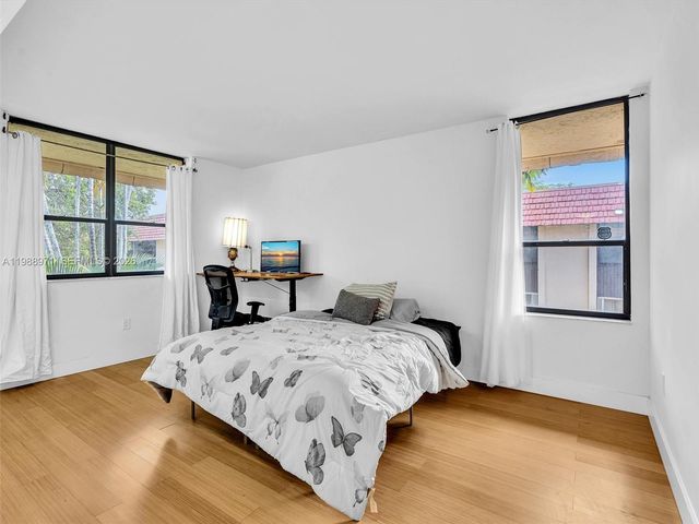 770 NE 199th St 204F, Miami, FL 33179