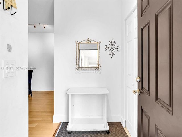 770 NE 199th St 204F, Miami, FL 33179